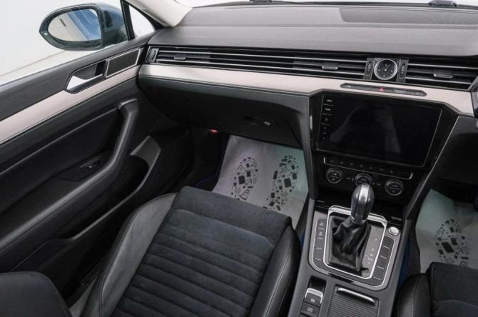 Volkswagen Passat B8 с пробегом 2017 года, цена 2 029 000 рублей, 33132 км, универсал, Автокод Объявления