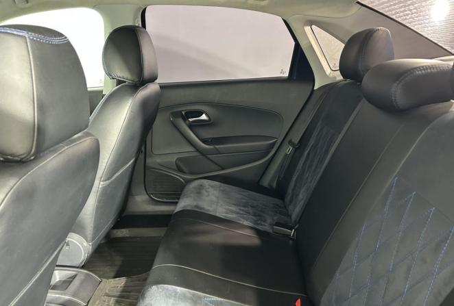 Volkswagen Polo V с пробегом 2012 года, цена 630 000 рублей, 280620 км, седан, Автокод Объявления