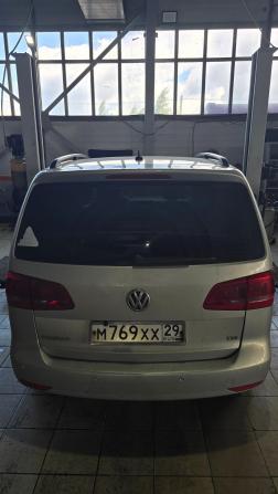 Volkswagen Touran I Рестайлинг 2 с пробегом 2012 года, цена 800 000 рублей, 162000 км, компактвэн, Автокод Объявления