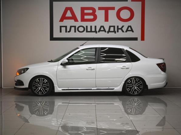 Lada (ВАЗ) Granta I Рестайлинг с пробегом 2022 года, цена 899 000 рублей, 119315 км, седан, Автокод Объявления