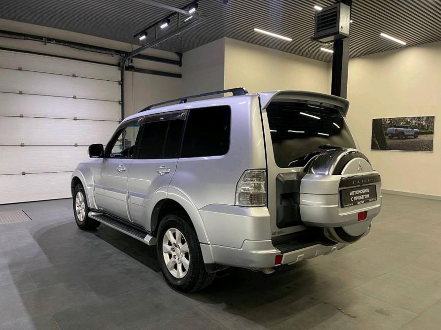 Mitsubishi Pajero IV Рестайлинг 1 Новосибирск  - изображение 4