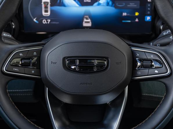 Geely Monjaro I с пробегом 2023 года, цена 3 145 000 рублей, 28500 км, внедорожник, Автокод Объявления