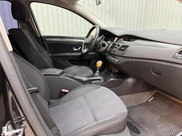 Renault Laguna III с пробегом 2008 года, цена 470 000 рублей, 390554 км, лифтбек, Автокод Объявления