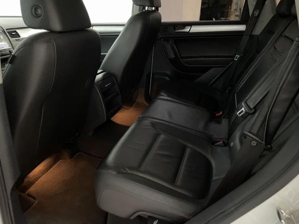 Volkswagen Touareg II с пробегом 2012 года, цена 1 700 000 рублей, 179334 км, внедорожник, Автокод Объявления
