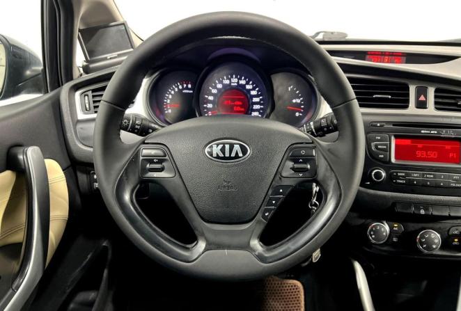 Kia Ceed II с пробегом 2014 года, цена 770 000 рублей, 172840 км, хэтчбек, Автокод Объявления