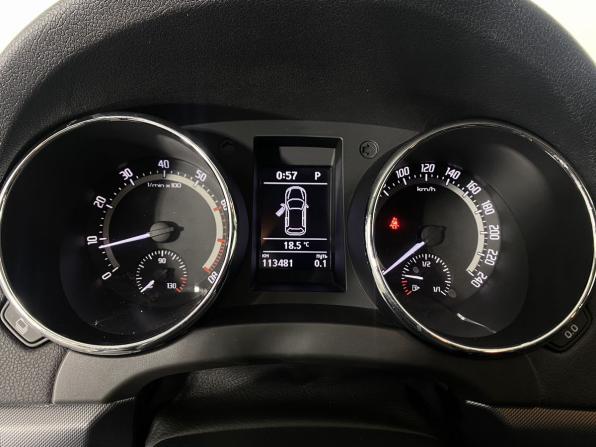 Skoda Yeti I Рестайлинг с пробегом 2017 года, цена 1 550 000 рублей, 113478 км, внедорожник, Автокод Объявления