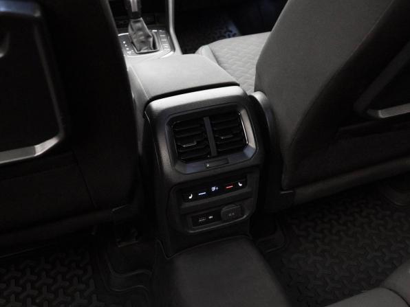 Volkswagen Tiguan II с пробегом 2019 года, цена 2 450 000 рублей, 133490 км, внедорожник, Автокод Объявления