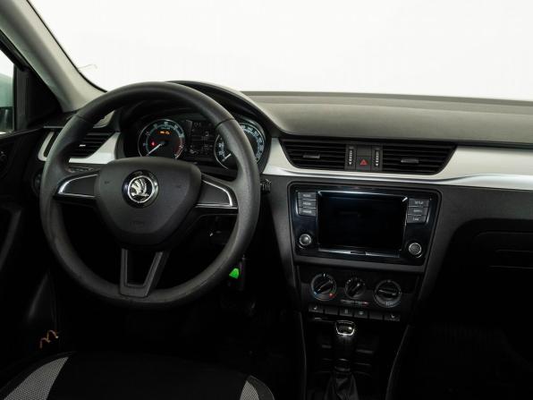Skoda Rapid I Рестайлинг с пробегом 2019 года, цена 1 421 000 рублей, 81235 км, лифтбек, Автокод Объявления