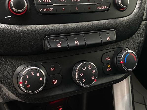 Kia Ceed II с пробегом 2014 года, цена 1 050 000 рублей, 71188 км, хэтчбек, Автокод Объявления