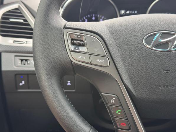 Hyundai Santa Fe III Рестайлинг с пробегом 2016 года, цена 1 900 000 рублей, 113168 км, внедорожник, Автокод Объявления