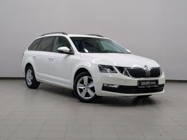 Skoda Octavia III (A7) Рестайлинг с пробегом 2017 года, цена 1 415 000 рублей, 206189 км, универсал, Автокод Объявления