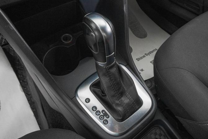 Volkswagen Polo V Рестайлинг с пробегом 2015 года, цена 1 149 000 рублей, 207000 км, седан, Автокод Объявления