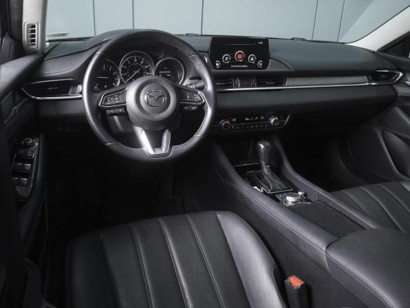Mazda 6 III (GJ) Рестайлинг 2 с пробегом 2021 года, цена 2 950 000 рублей, 21264 км, седан, Автокод Объявления