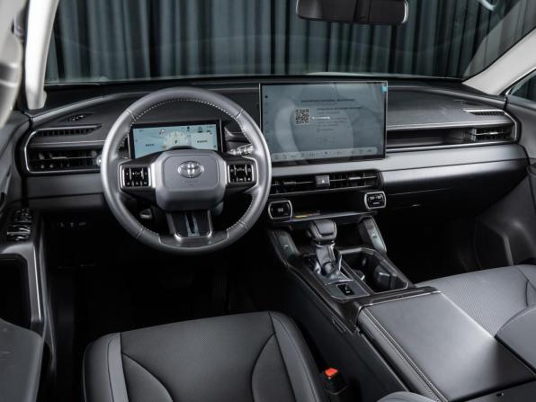 Toyota RAV4 VI (XA60) с пробегом 2026 года, цена 4 400 000 рублей, 88 км, внедорожник, Автокод Объявления