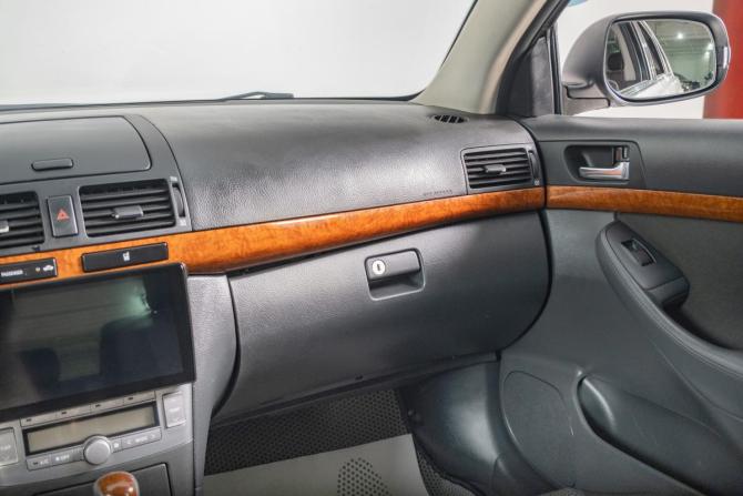 Toyota Avensis II Рестайлинг с пробегом 2007 года, цена 899 000 рублей, 267000 км, седан, Автокод Объявления