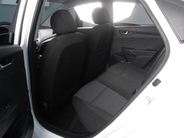 Hyundai Solaris II Рестайлинг с пробегом 2021 года, цена 1 625 000 рублей, 135388 км, седан, Автокод Объявления