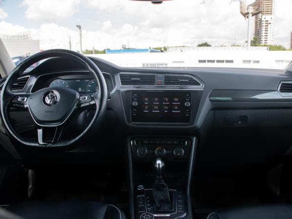 Volkswagen Tiguan II с пробегом 2018 года, цена 2 748 000 рублей, 114690 км, внедорожник, Автокод Объявления