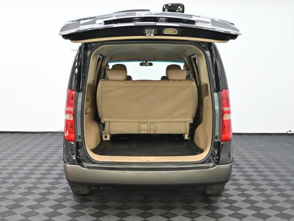Hyundai Grand Starex I с пробегом 2011 года, цена 1 950 000 рублей, 155000 км, минивэн, Автокод Объявления