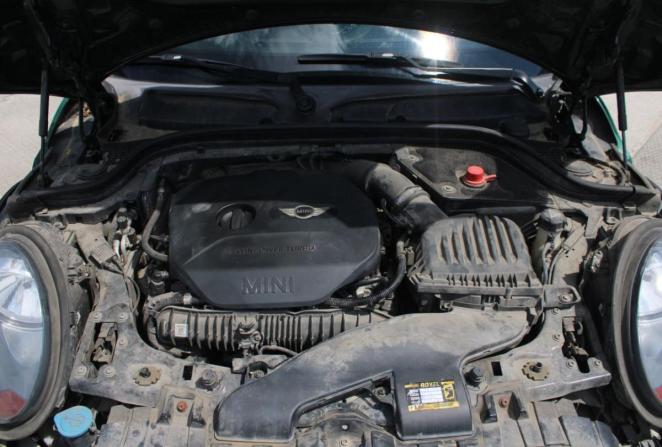 Mini Hatch III (F55/F56) с пробегом 2014 года, цена 1 675 000 рублей, 92633 км, хэтчбек, Автокод Объявления