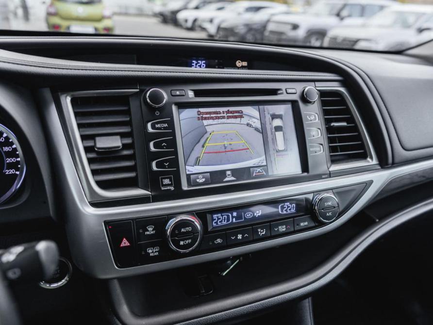Toyota Highlander III (XU50) Рестайлинг Москва  - изображение 14