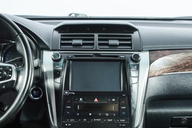 Toyota Camry VII (XV50) Рестайлинг 2 с пробегом 2017 года, цена 2 289 000 рублей, 211000 км, седан, Автокод Объявления