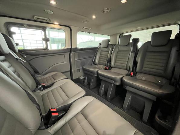 Ford Tourneo Custom I Рестайлинг с пробегом 2019 года, цена 3 200 000 рублей, 208000 км, минивэн, Автокод Объявления