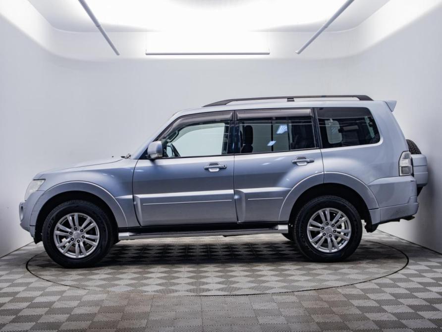 Mitsubishi Pajero IV Рестайлинг 1 Москва  - изображение 2