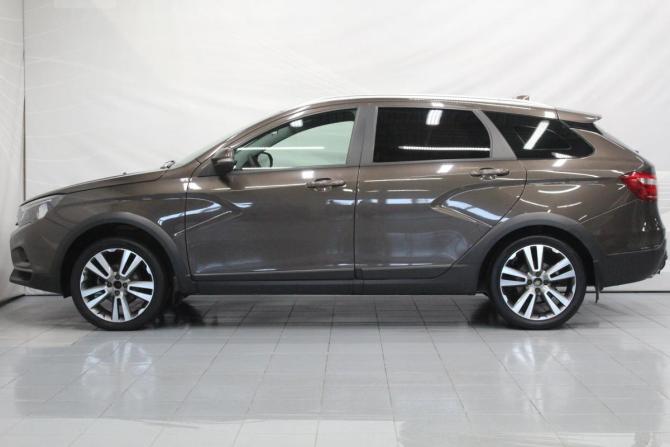 Lada (ВАЗ) Vesta I с пробегом 2018 года, цена 999 000 рублей, 99468 км, универсал, Автокод Объявления