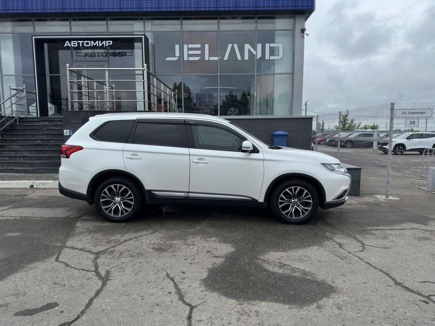 Mitsubishi Outlander III Рестайлинг 2 Саратов  - изображение 4