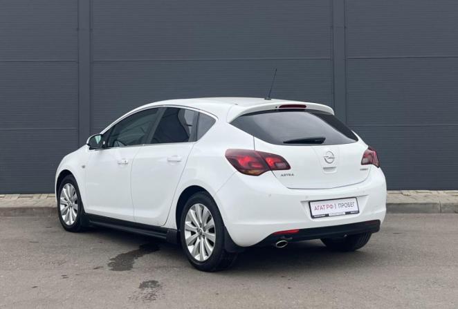 Opel Astra J с пробегом 2012 года, цена 740 000 рублей, 205200 км, хэтчбек, Автокод Объявления
