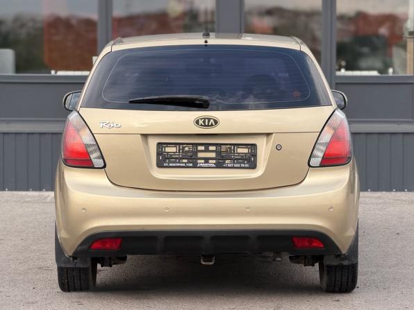 Kia Rio II Рестайлинг с пробегом 2009 года, цена 650 000 рублей, 131400 км, хэтчбек, Автокод Объявления