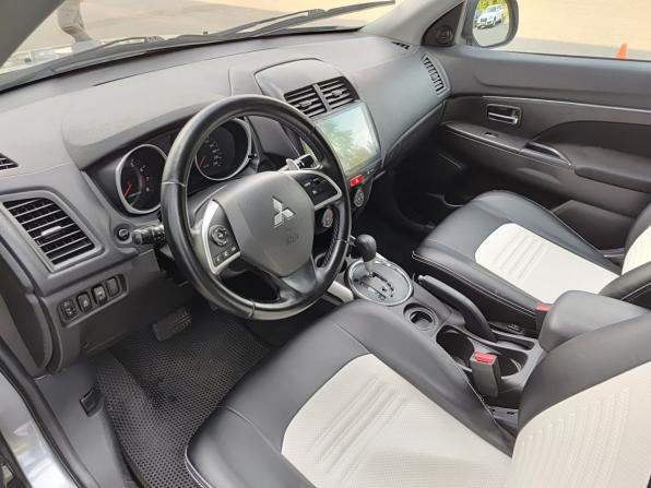 Mitsubishi ASX I с пробегом 2012 года, цена 980 000 рублей, 181911 км, внедорожник, Автокод Объявления