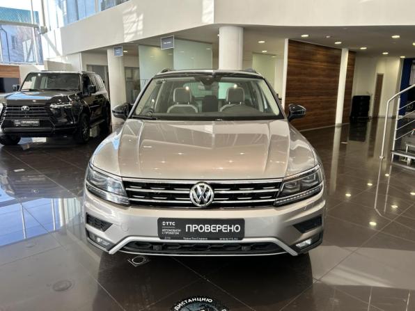 Volkswagen Tiguan II с пробегом 2020 года, цена 3 000 000 рублей, 82749 км, внедорожник, Автокод Объявления