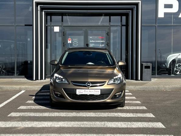Opel Astra J Рестайлинг с пробегом 2013 года, цена 641 000 рублей, 272000 км, седан, Автокод Объявления