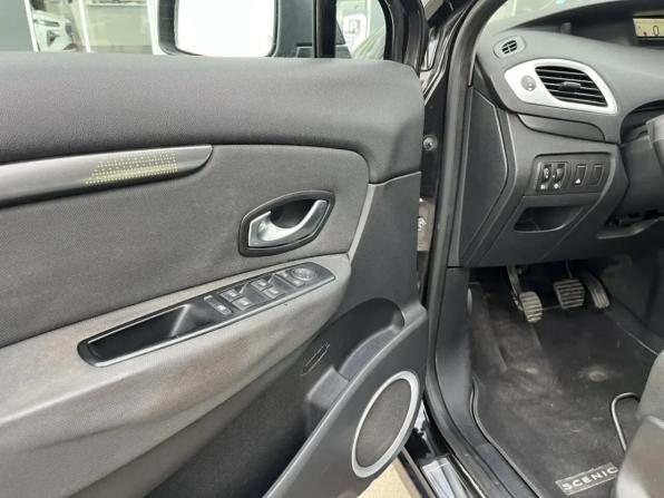 Renault Scenic III с пробегом 2009 года, цена 650 000 рублей, 222196 км, минивэн, Автокод Объявления