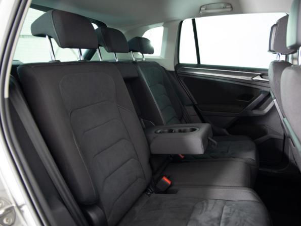 Volkswagen Tiguan II с пробегом 2019 года, цена 2 349 000 рублей, 87378 км, внедорожник, Автокод Объявления