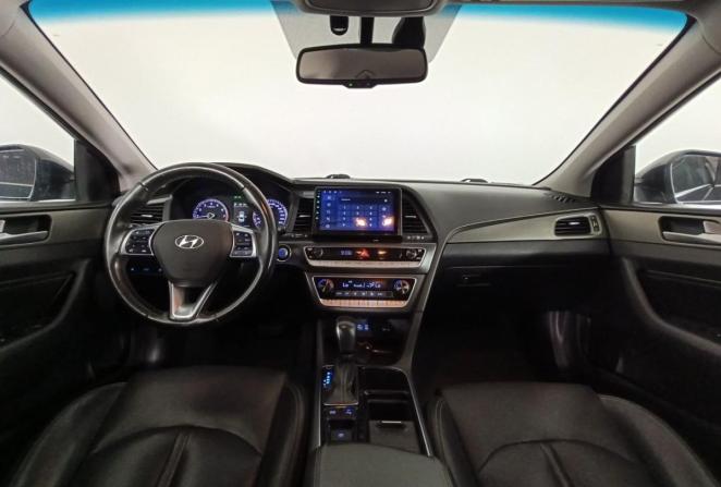 Hyundai Sonata VII (LF) Рестайлинг с пробегом 2017 года, цена 1 850 000 рублей, 124772 км, седан, Автокод Объявления