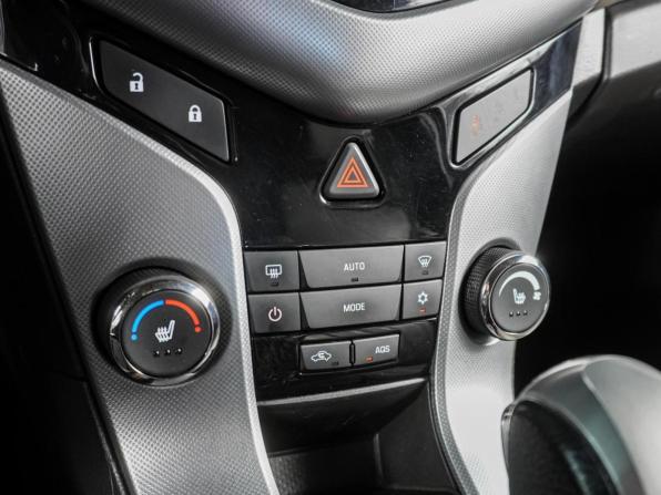 Chevrolet Cruze I с пробегом 2012 года, цена 859 000 рублей, 151033 км, хэтчбек, Автокод Объявления