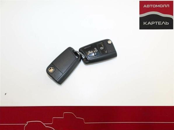 Skoda Octavia III (A7) Рестайлинг с пробегом 2017 года, цена 1 899 000 рублей, 127000 км, лифтбек, Автокод Объявления