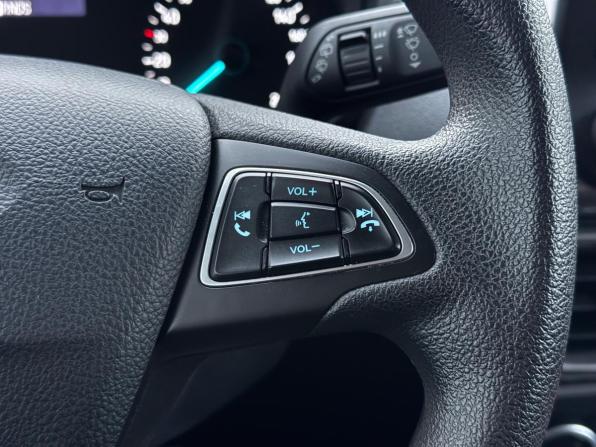Ford EcoSport II Рестайлинг с пробегом 2018 года, цена 1 350 000 рублей, 61833 км, внедорожник, Автокод Объявления