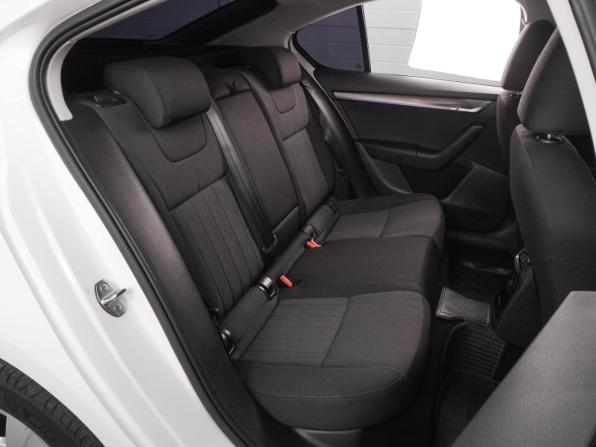 Skoda Octavia III (A7) Рестайлинг с пробегом 2017 года, цена 2 120 000 рублей, 114497 км, лифтбек, Автокод Объявления