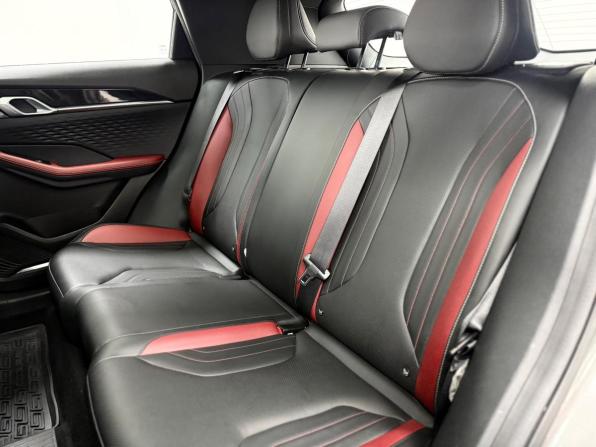 Geely Coolray I Рестайлинг с пробегом 2023 года, цена 2 090 000 рублей, 31026 км, внедорожник, Автокод Объявления