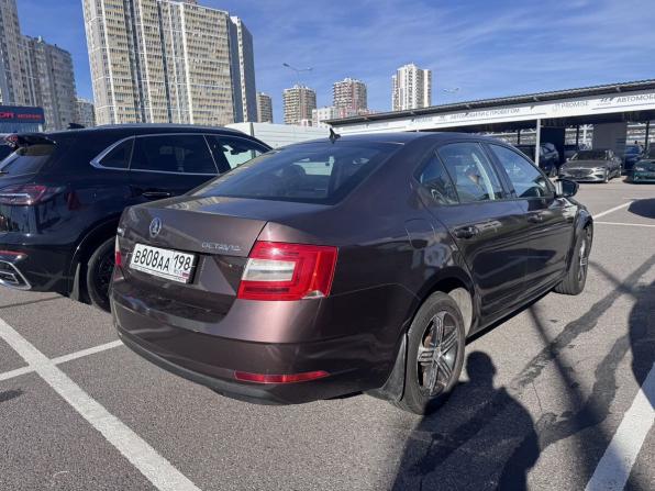 Skoda Octavia III (A7) Рестайлинг с пробегом 2018 года, цена 1 425 000 рублей, 144605 км, лифтбек, Автокод Объявления