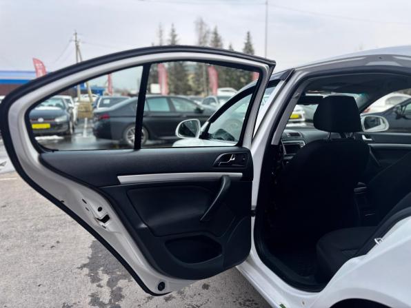Skoda Octavia II (A5) Рестайлинг с пробегом 2012 года, цена 750 000 рублей, 237000 км, лифтбек, Автокод Объявления