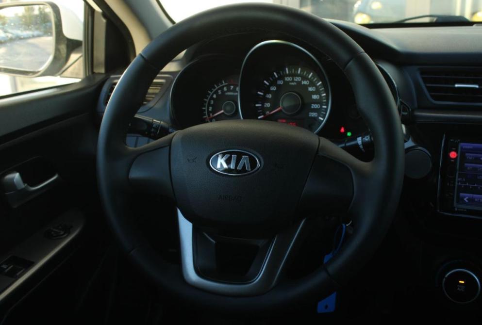 Kia Rio III Саратов  - изображение 17