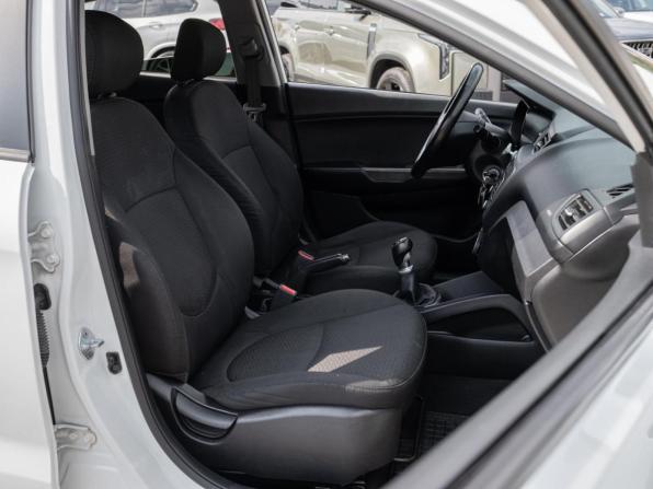 Kia Rio III Рестайлинг с пробегом 2016 года, цена 999 000 рублей, 158538 км, седан, Автокод Объявления