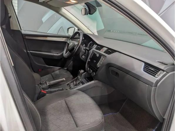 Skoda Octavia III (A7) Рестайлинг с пробегом 2020 года, цена 1 975 000 рублей, 122500 км, лифтбек, Автокод Объявления