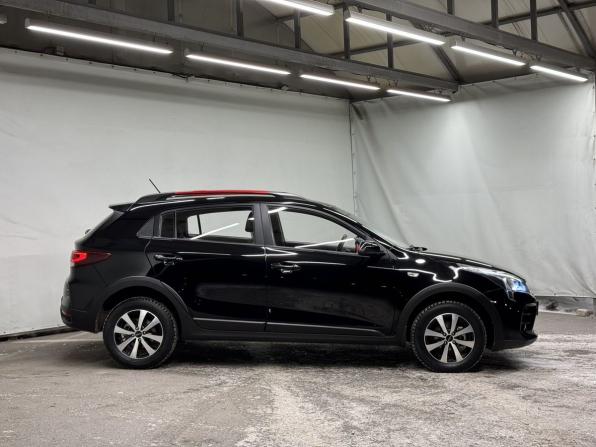 Kia Rio IV Рестайлинг с пробегом 2021 года, цена 1 550 000 рублей, 46180 км, хэтчбек, Автокод Объявления