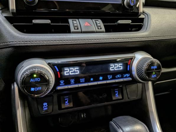 Toyota RAV4 V (XA50) с пробегом 2020 года, цена 3 350 000 рублей, 90500 км, внедорожник, Автокод Объявления