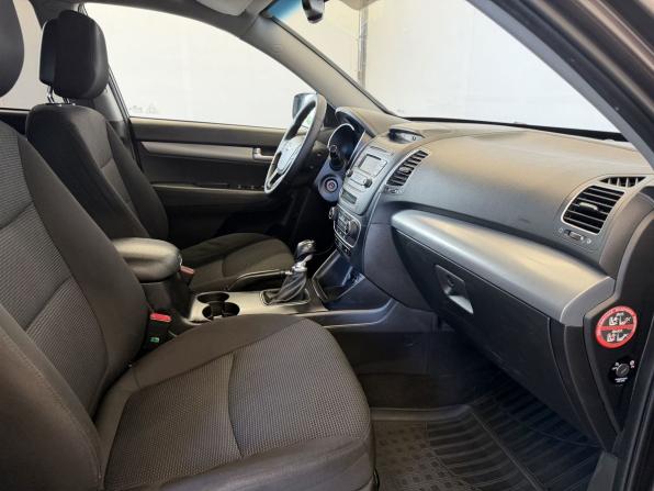 Kia Sorento II Рестайлинг с пробегом 2013 года, цена 1 320 000 рублей, 235950 км, внедорожник, Автокод Объявления